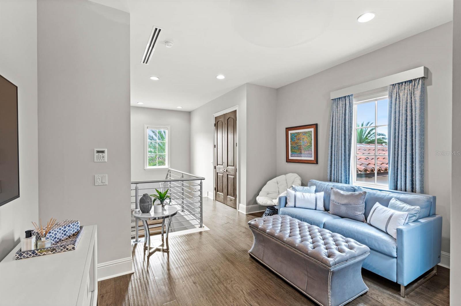 O6367205 Property Photo