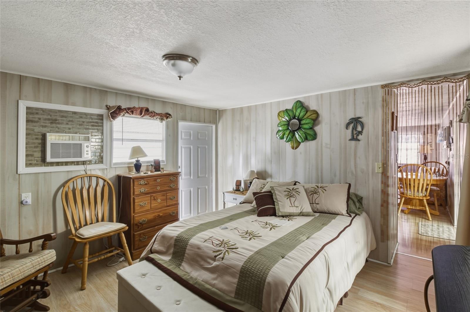 TB8456257 Property Photo