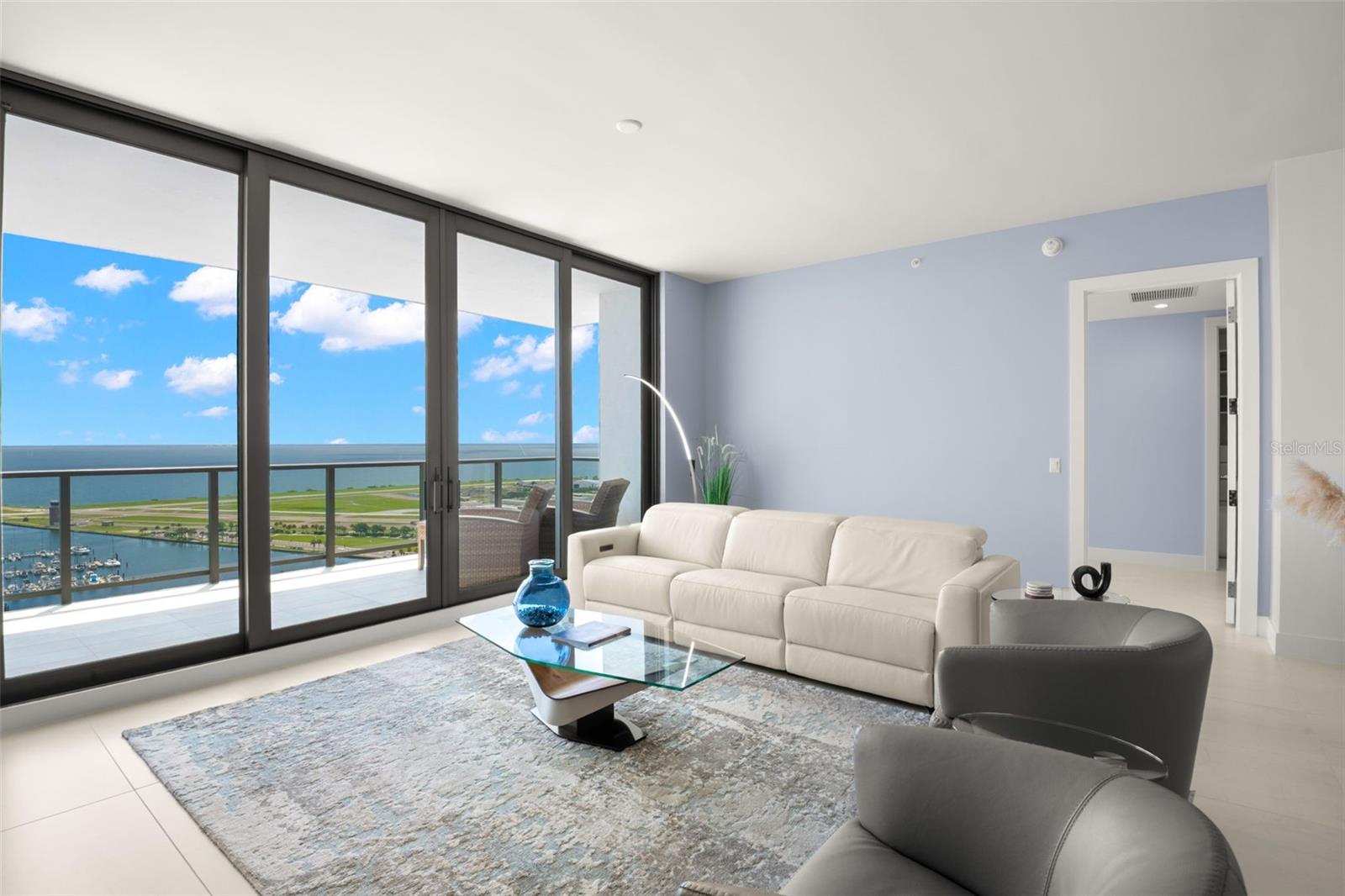 TB8456269 Property Photo