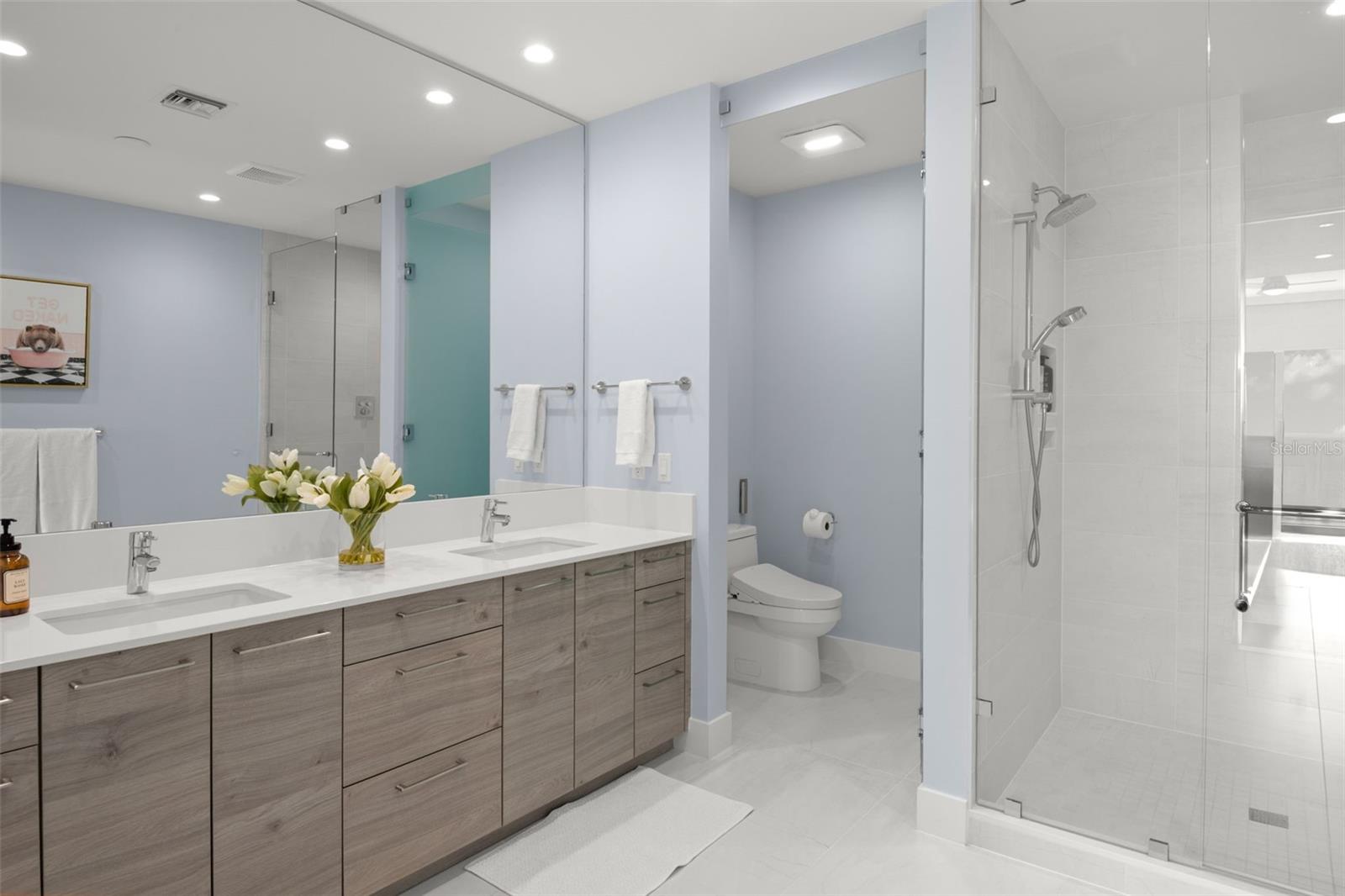 TB8456269 Property Photo