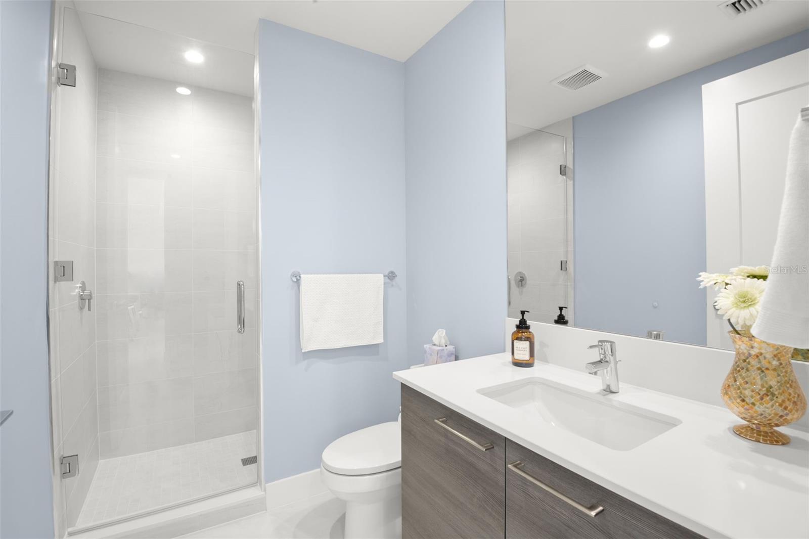 TB8456269 Property Photo