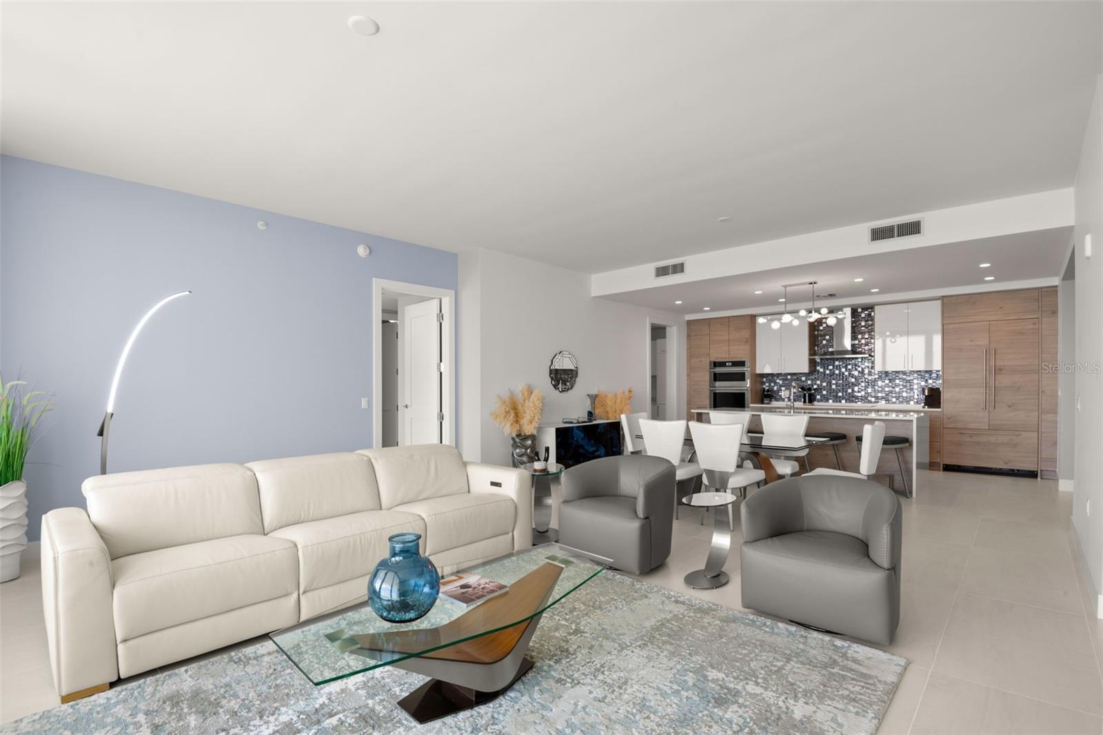 TB8456269 Property Photo