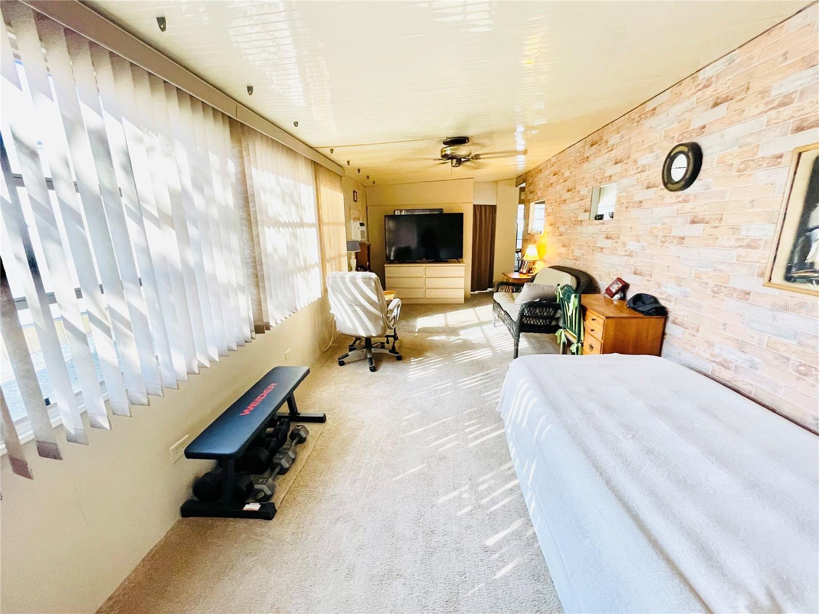 A4675213 Property Photo