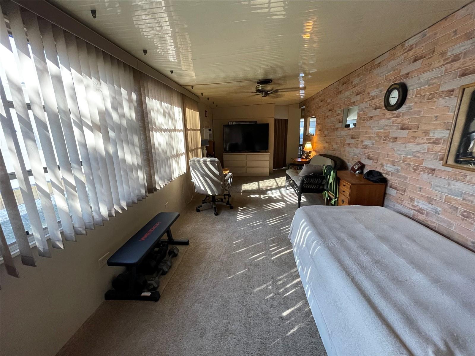 A4675213 Property Photo