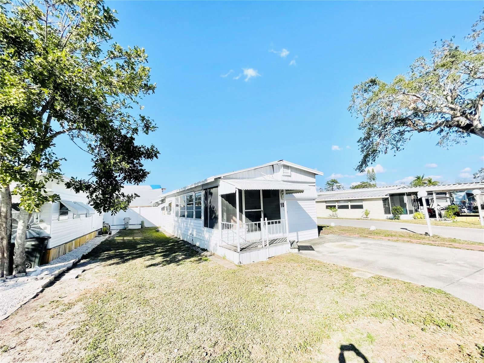 A4675213 Property Photo