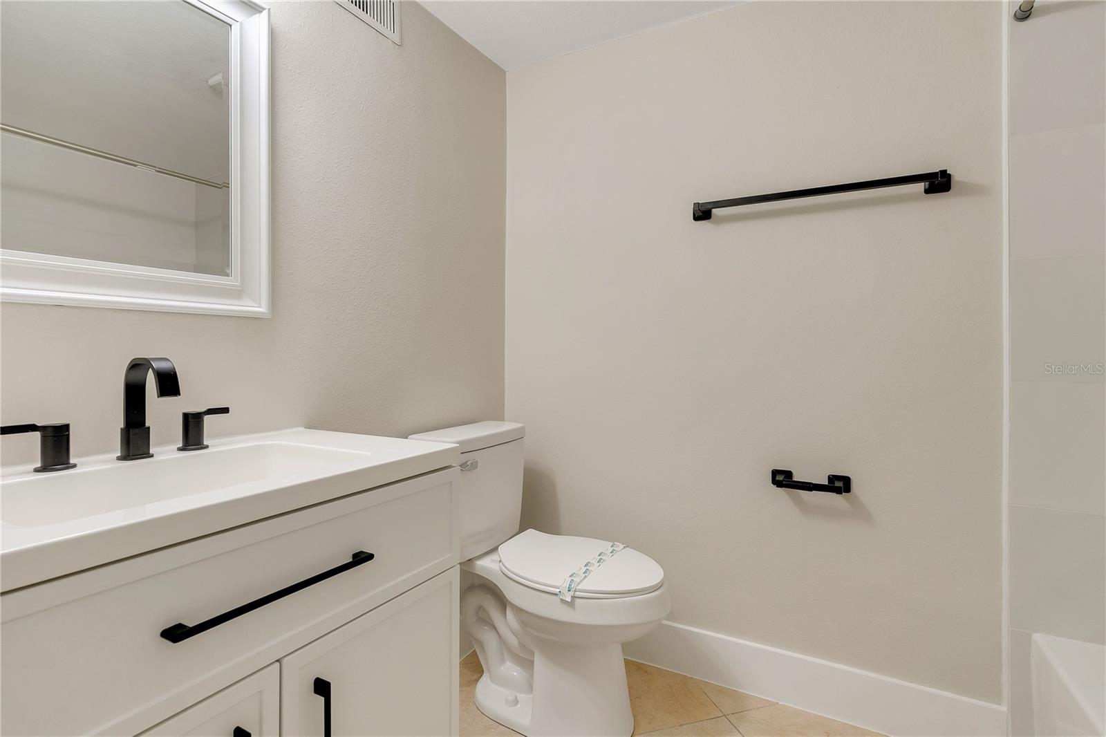 O6367297 Property Photo