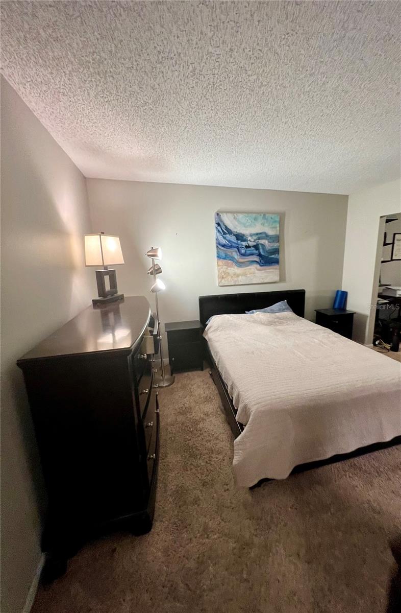 L4957911 Property Photo