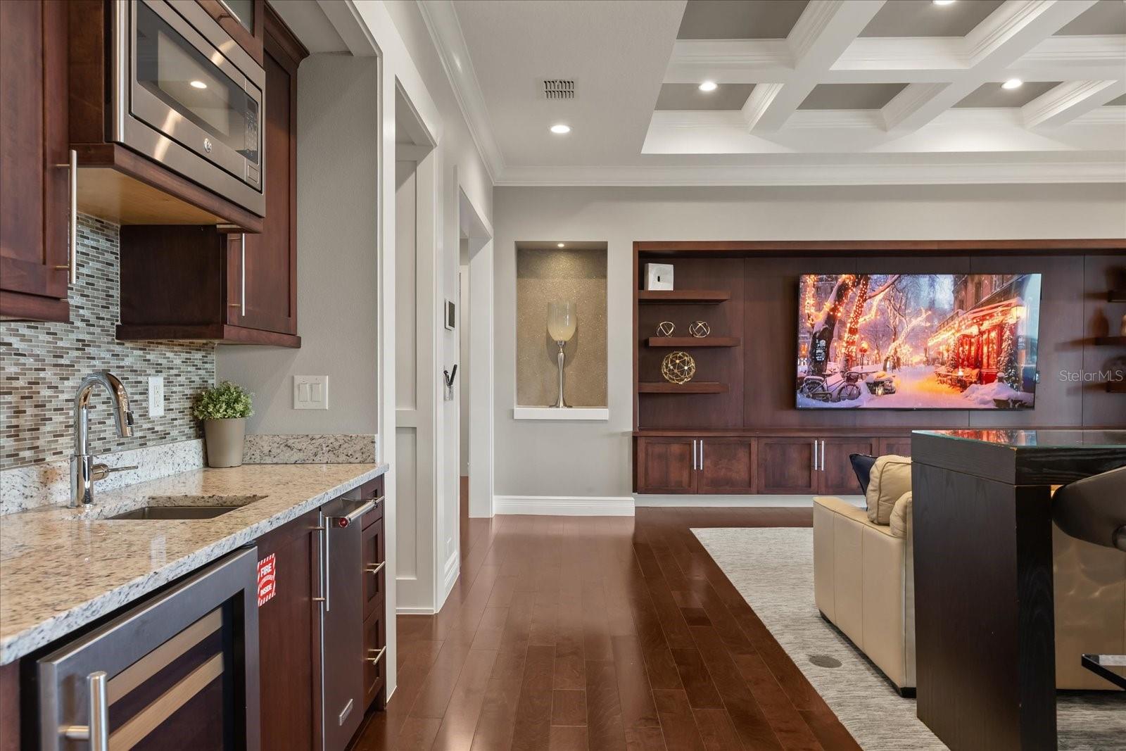 O6367299 Property Photo