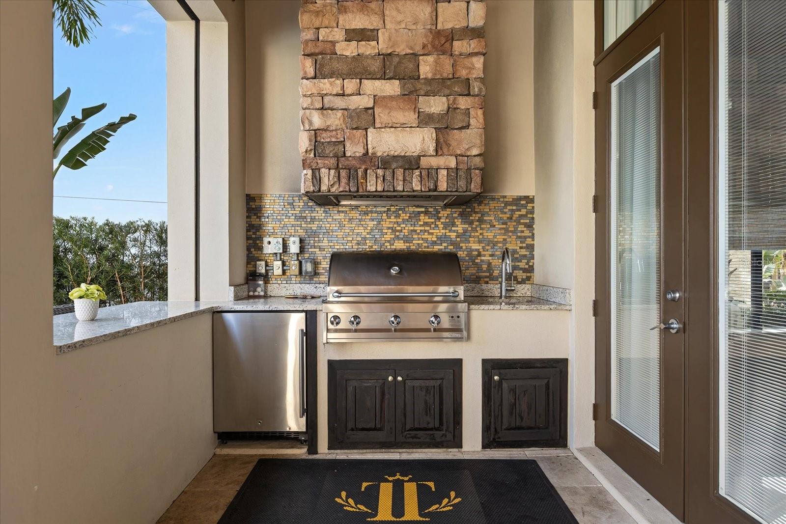 O6367299 Property Photo