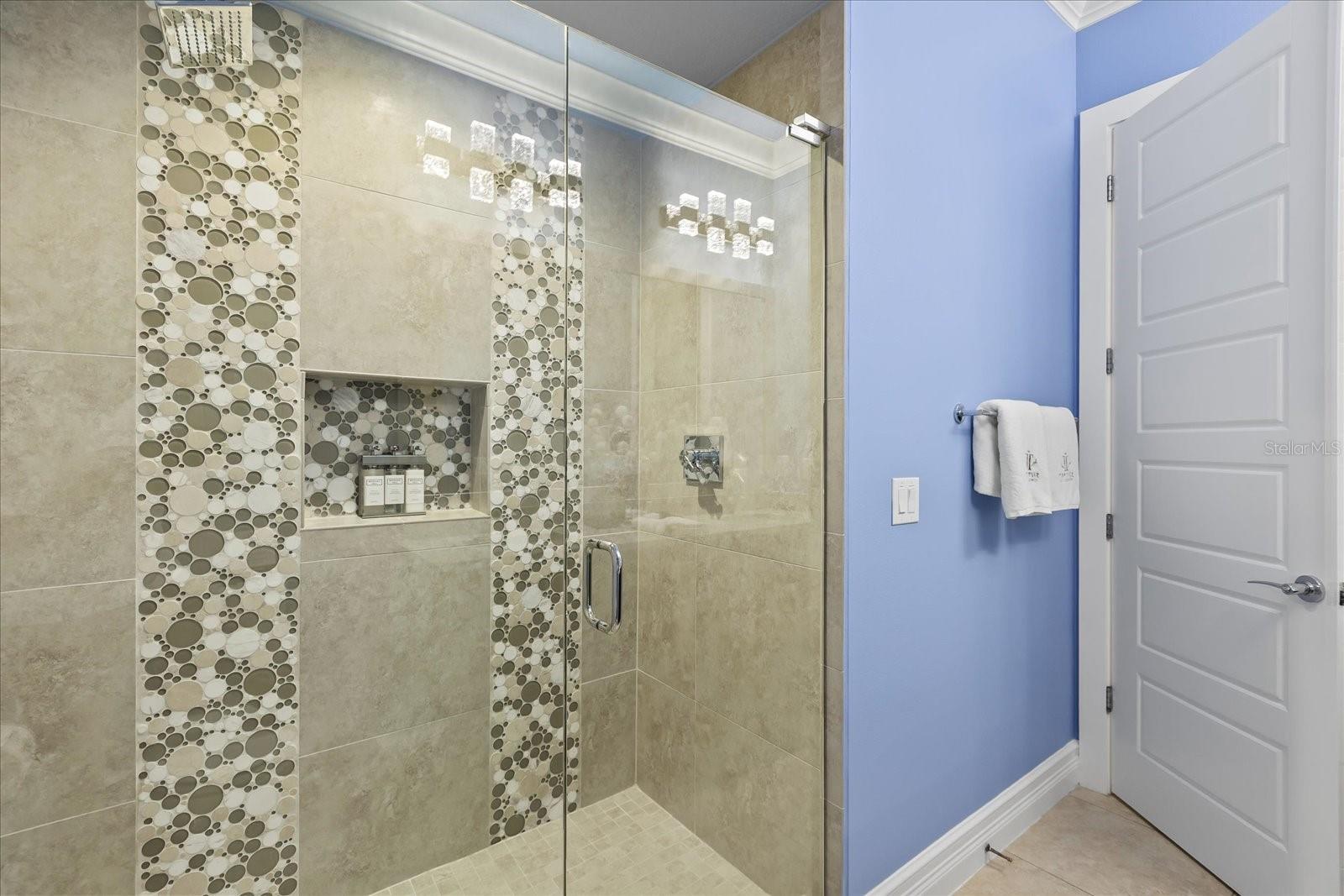 O6367299 Property Photo