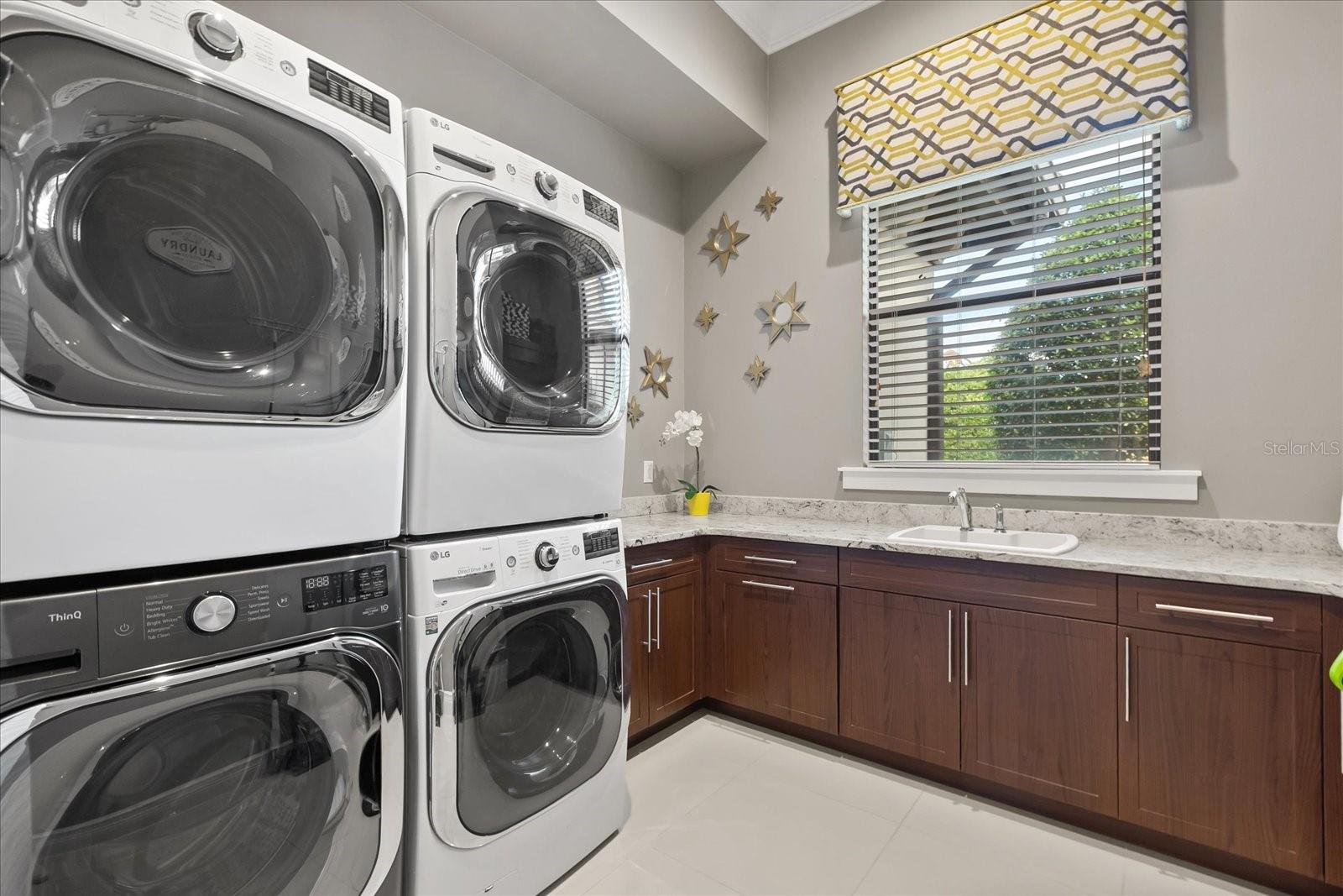 O6367299 Property Photo