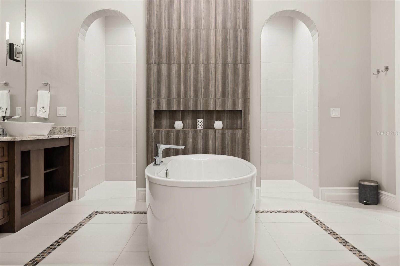 O6367299 Property Photo