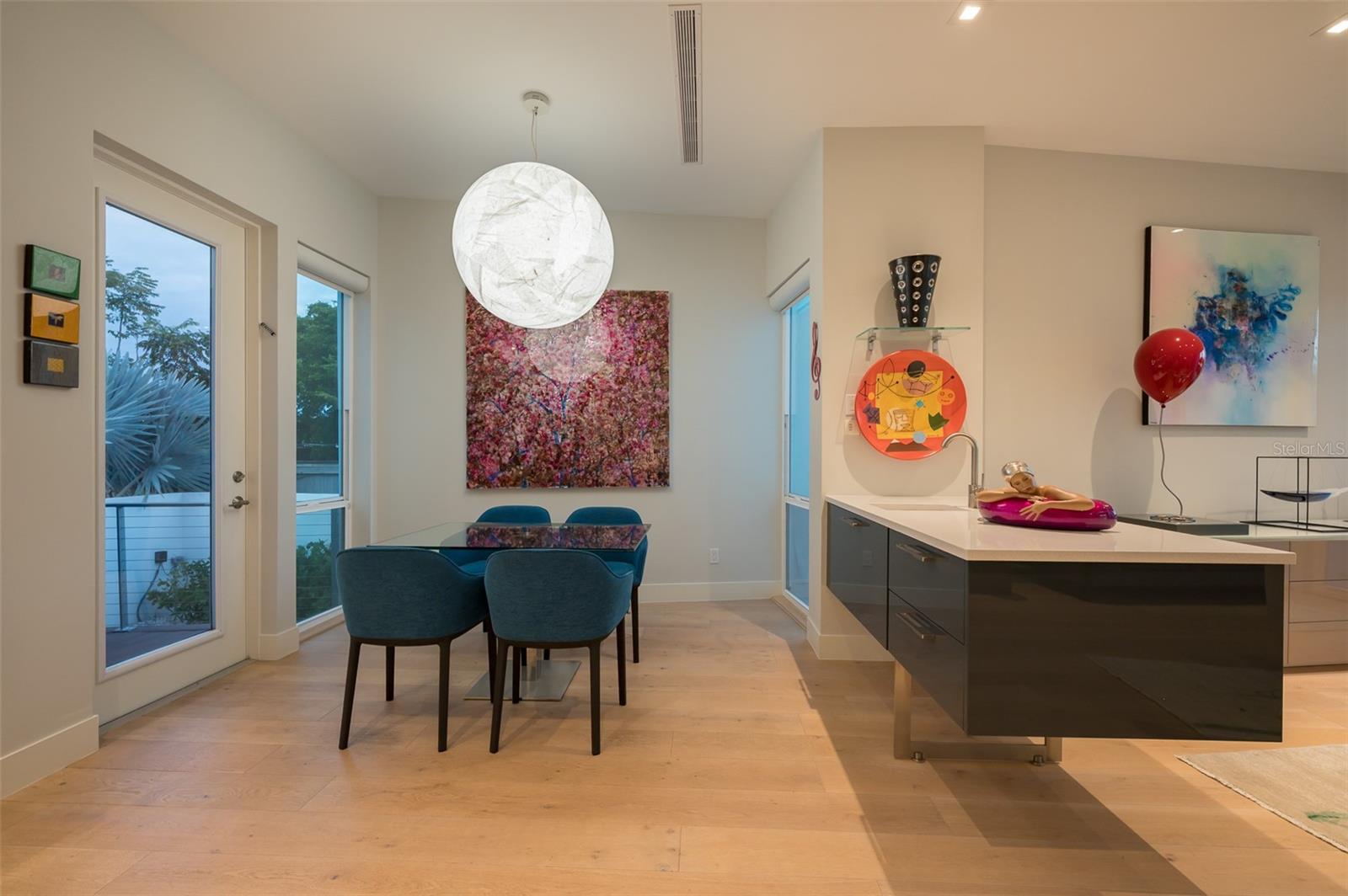 A4675254 Property Photo