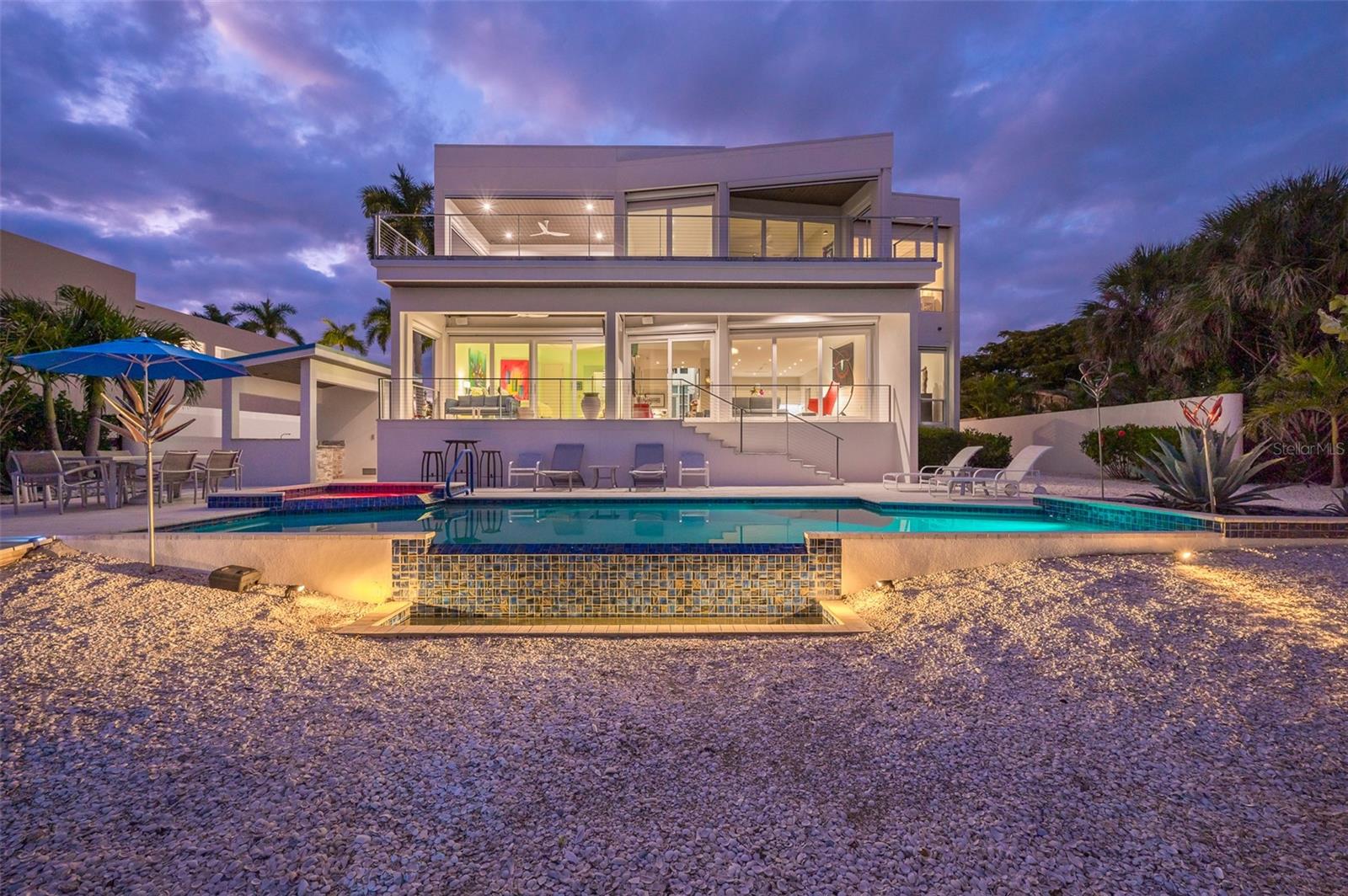 A4675254 Property Photo