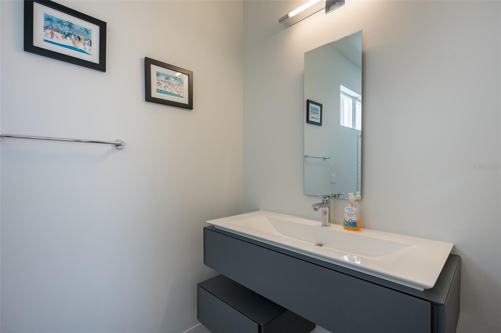 A4675254 Property Photo