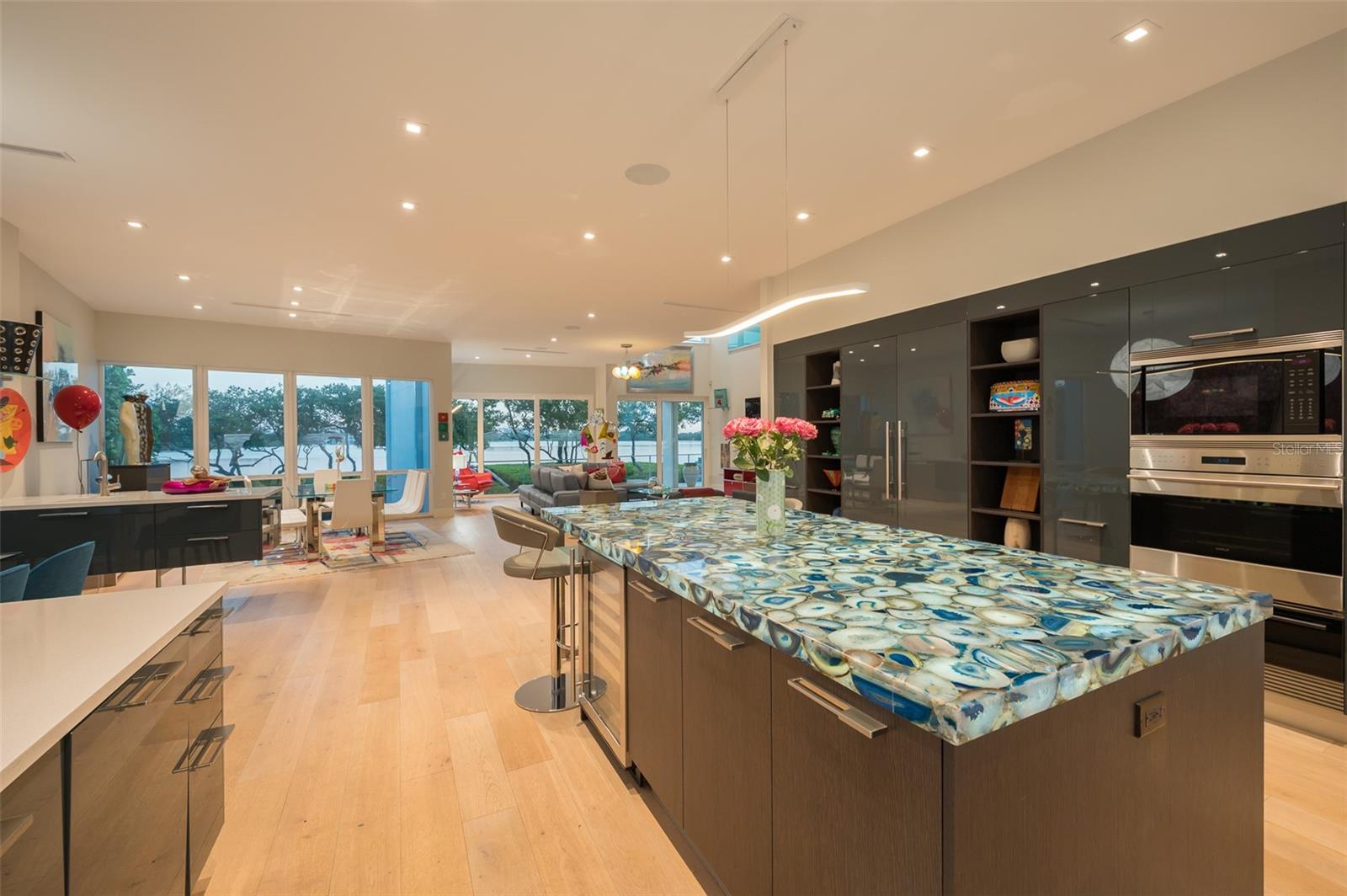 A4675254 Property Photo