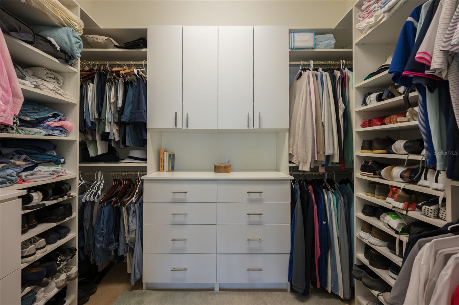 A4675254 Property Photo