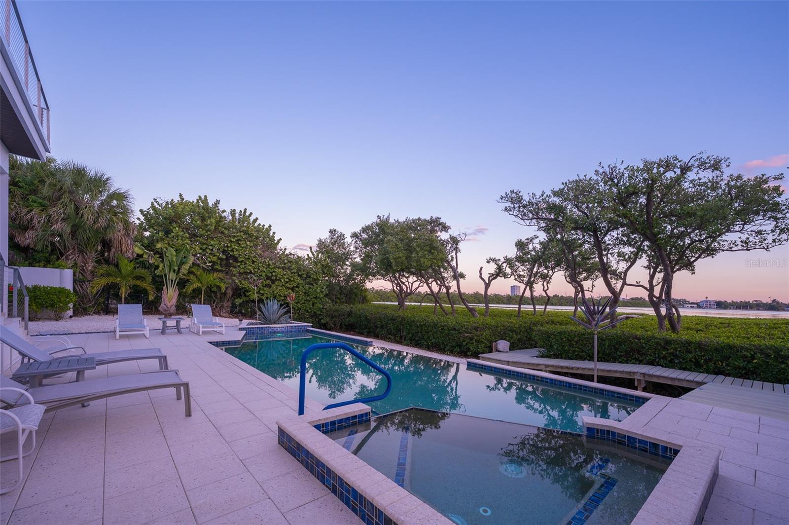 A4675254 Property Photo