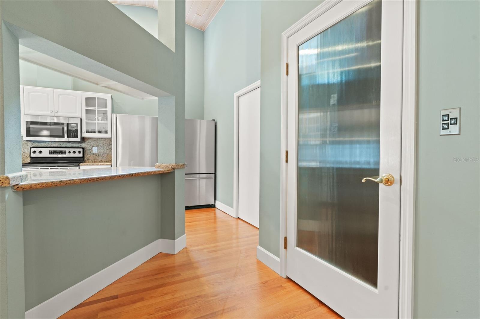 OM715071 Property Photo