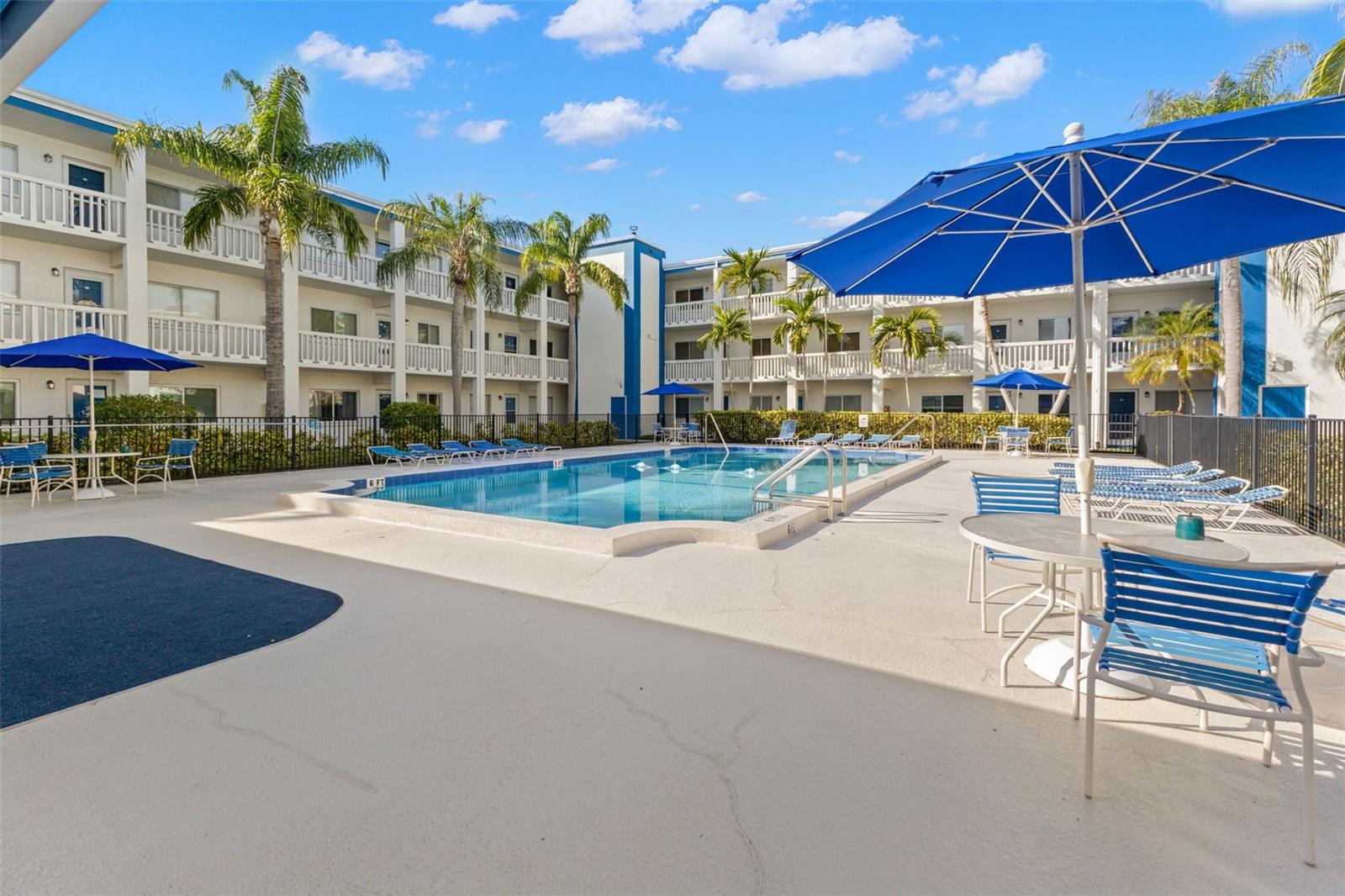 TB8456438 Property Photo