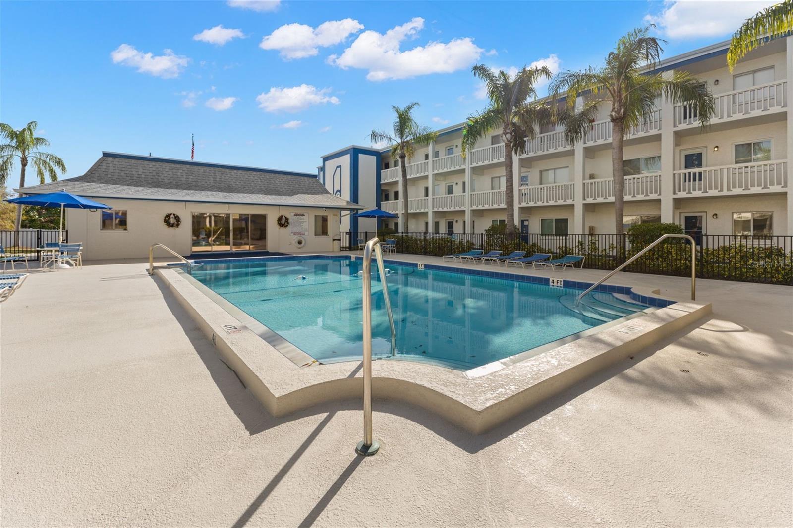 TB8456438 Property Photo