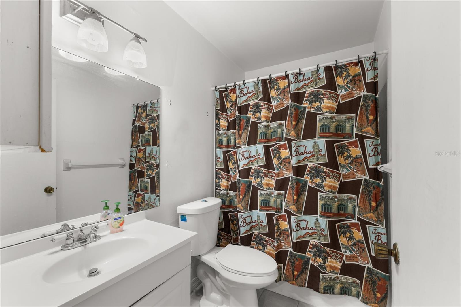 TB8456438 Property Photo