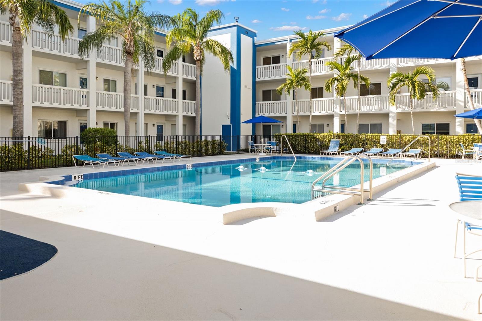 TB8456438 Property Photo