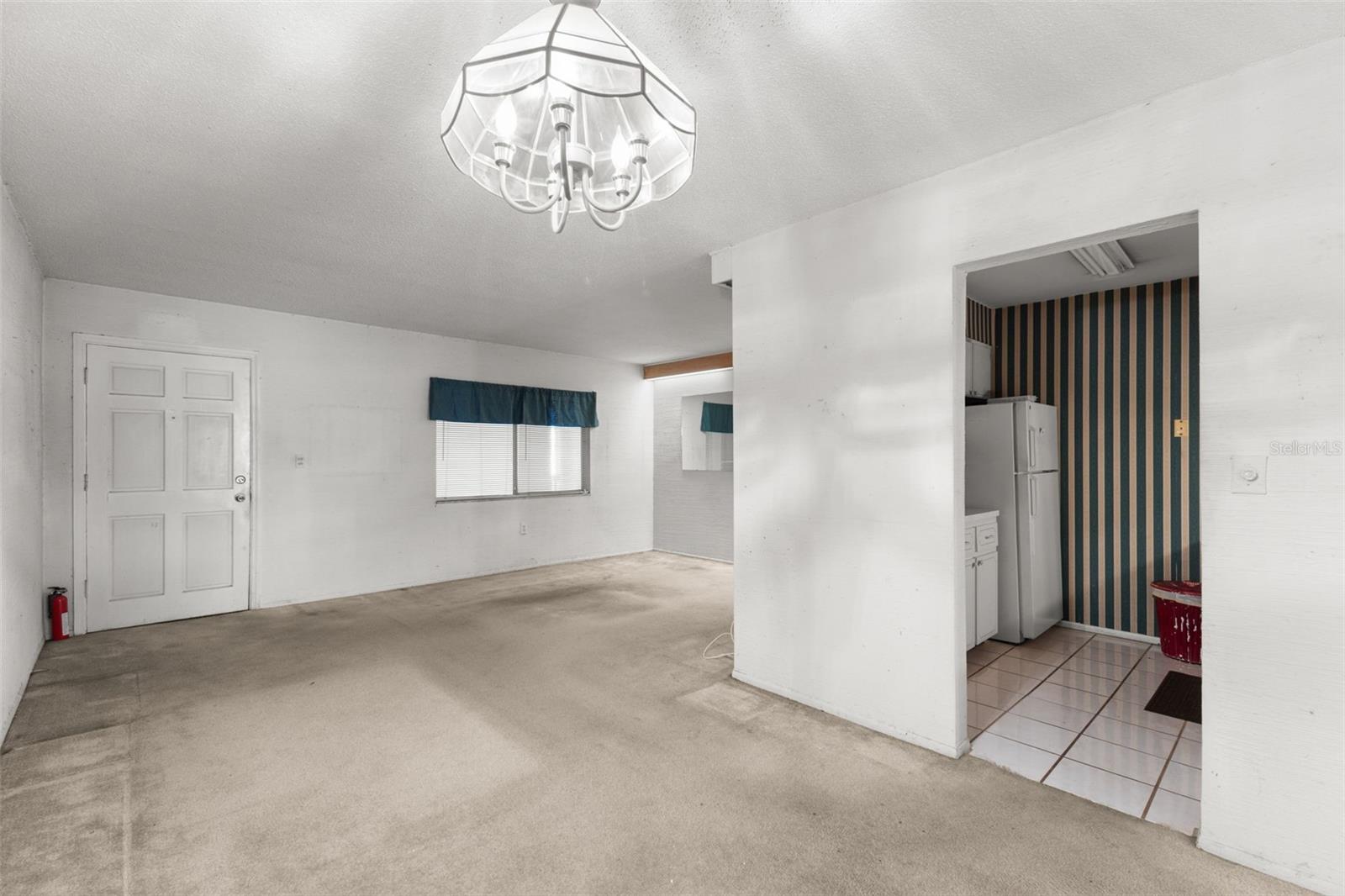 TB8456438 Property Photo