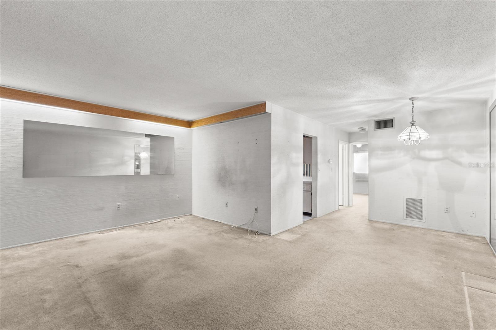 TB8456438 Property Photo