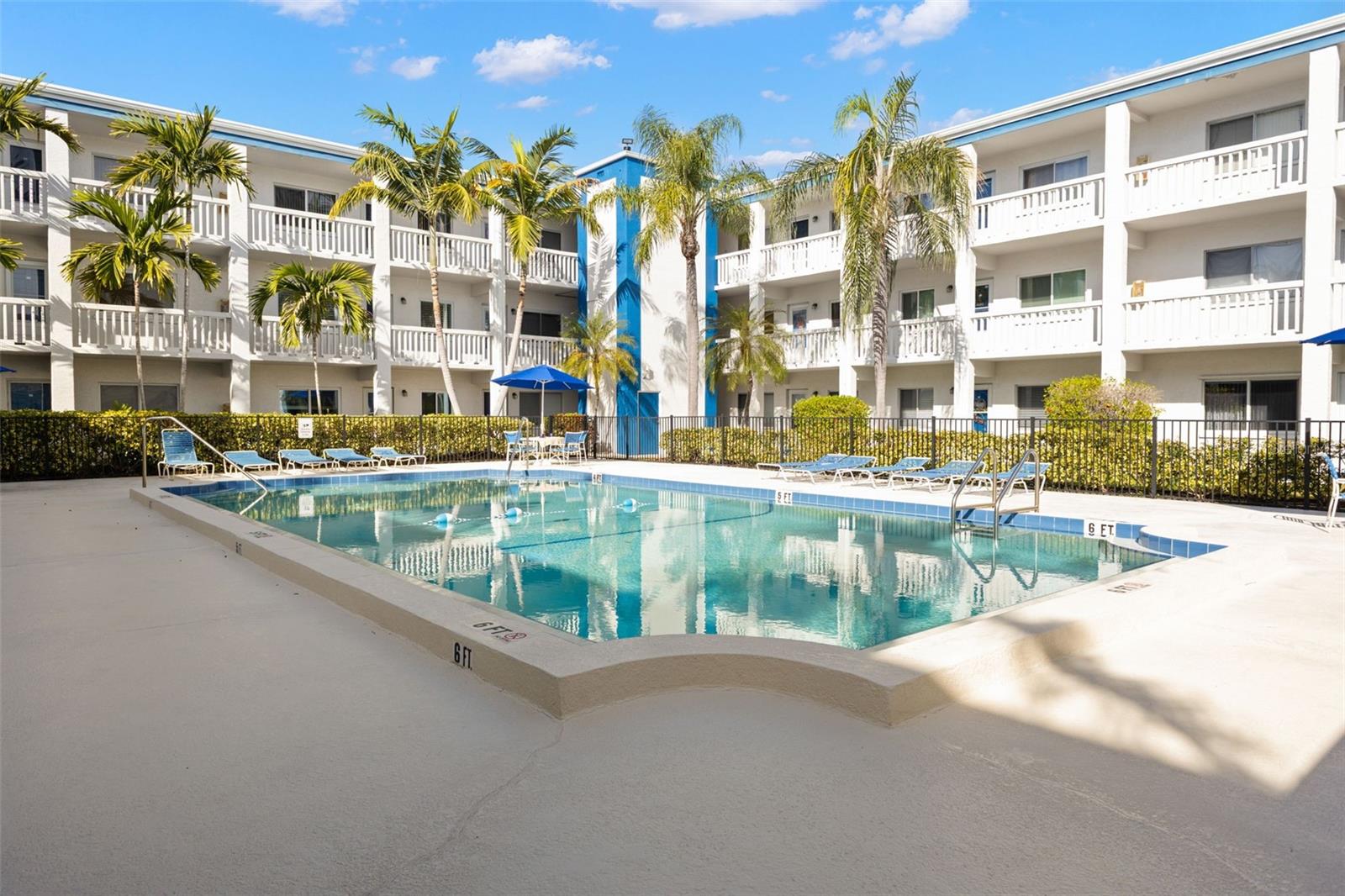 TB8456438 Property Photo