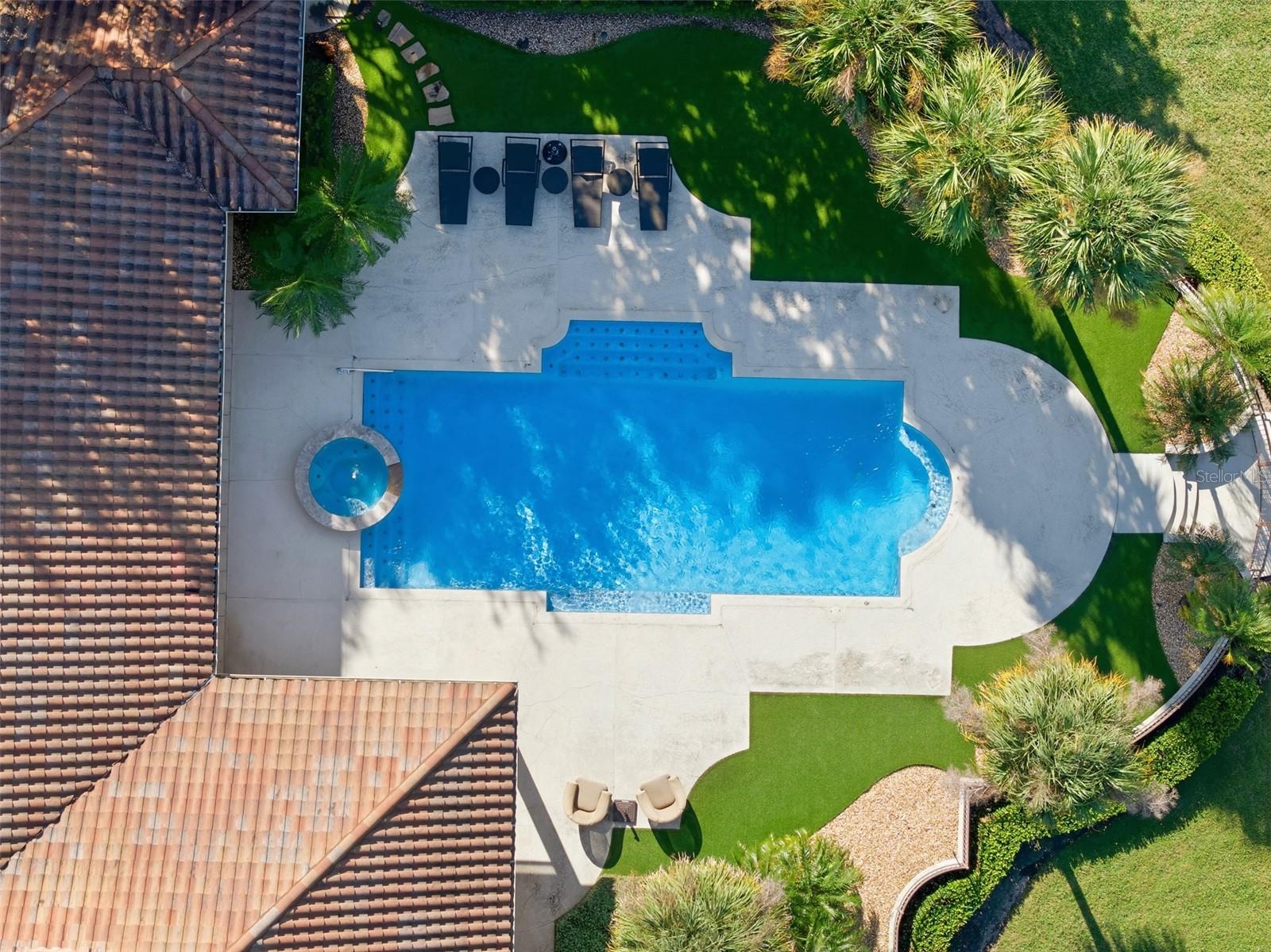 O6367350 Property Photo