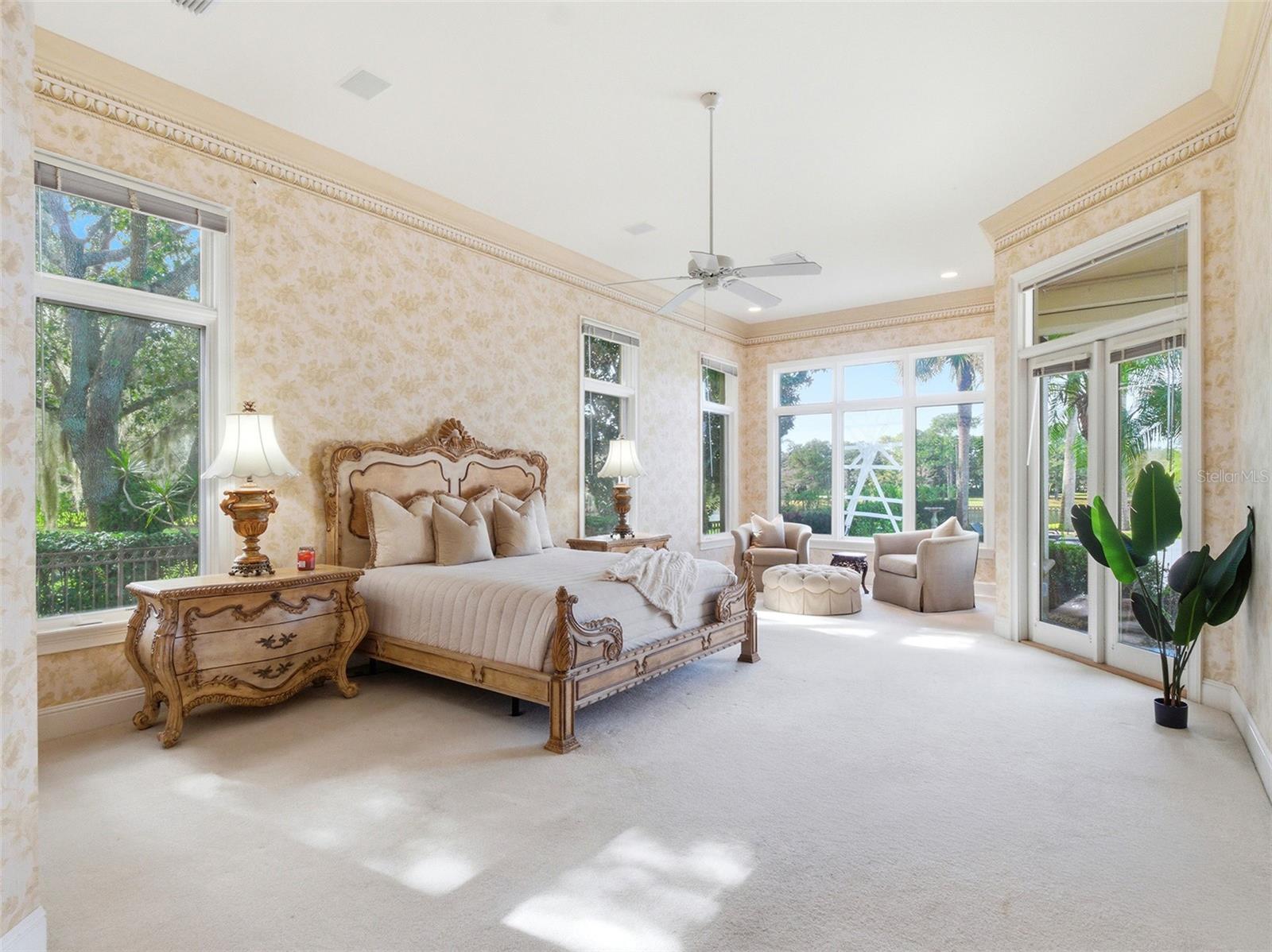 O6367350 Property Photo