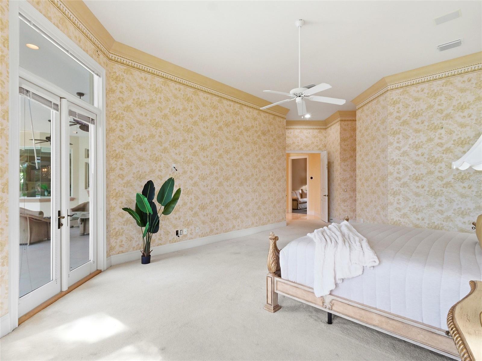 O6367350 Property Photo