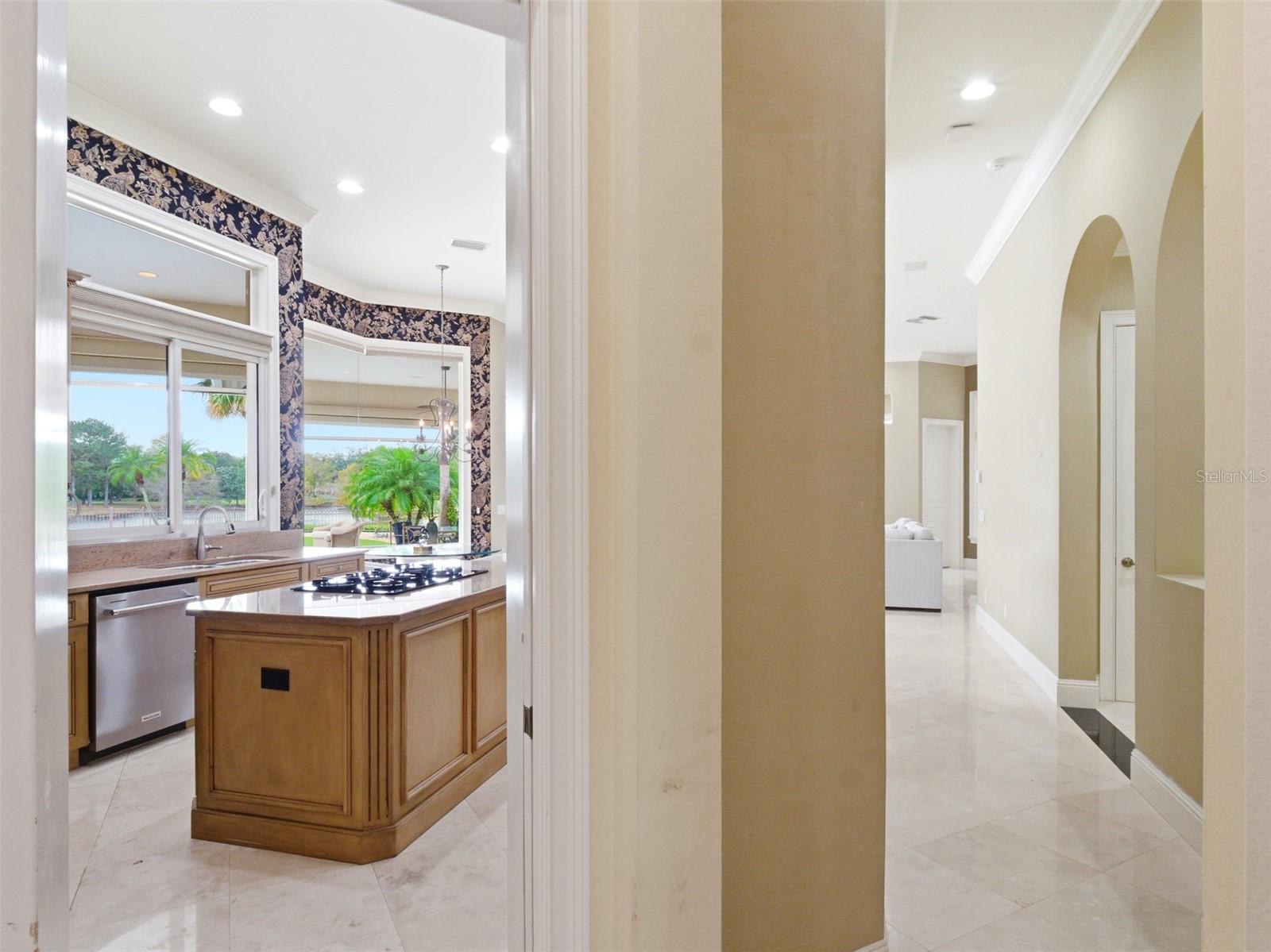 O6367350 Property Photo