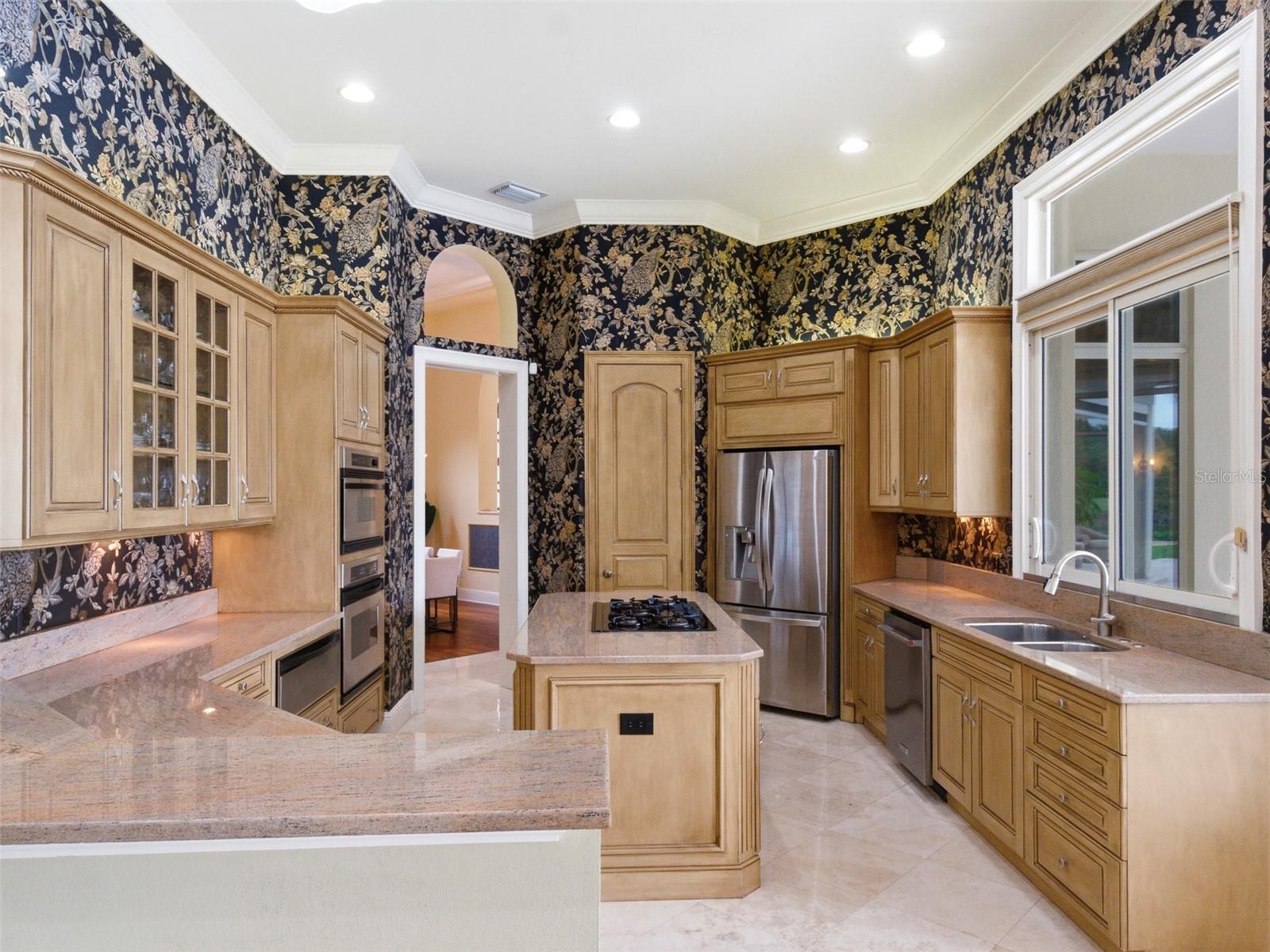 O6367350 Property Photo