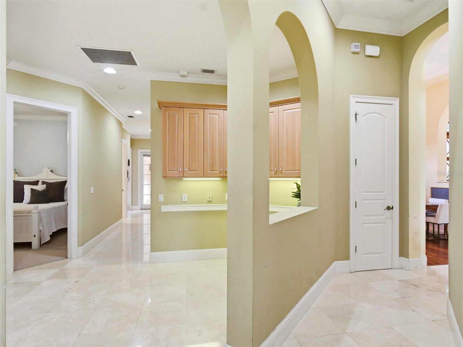 O6367350 Property Photo