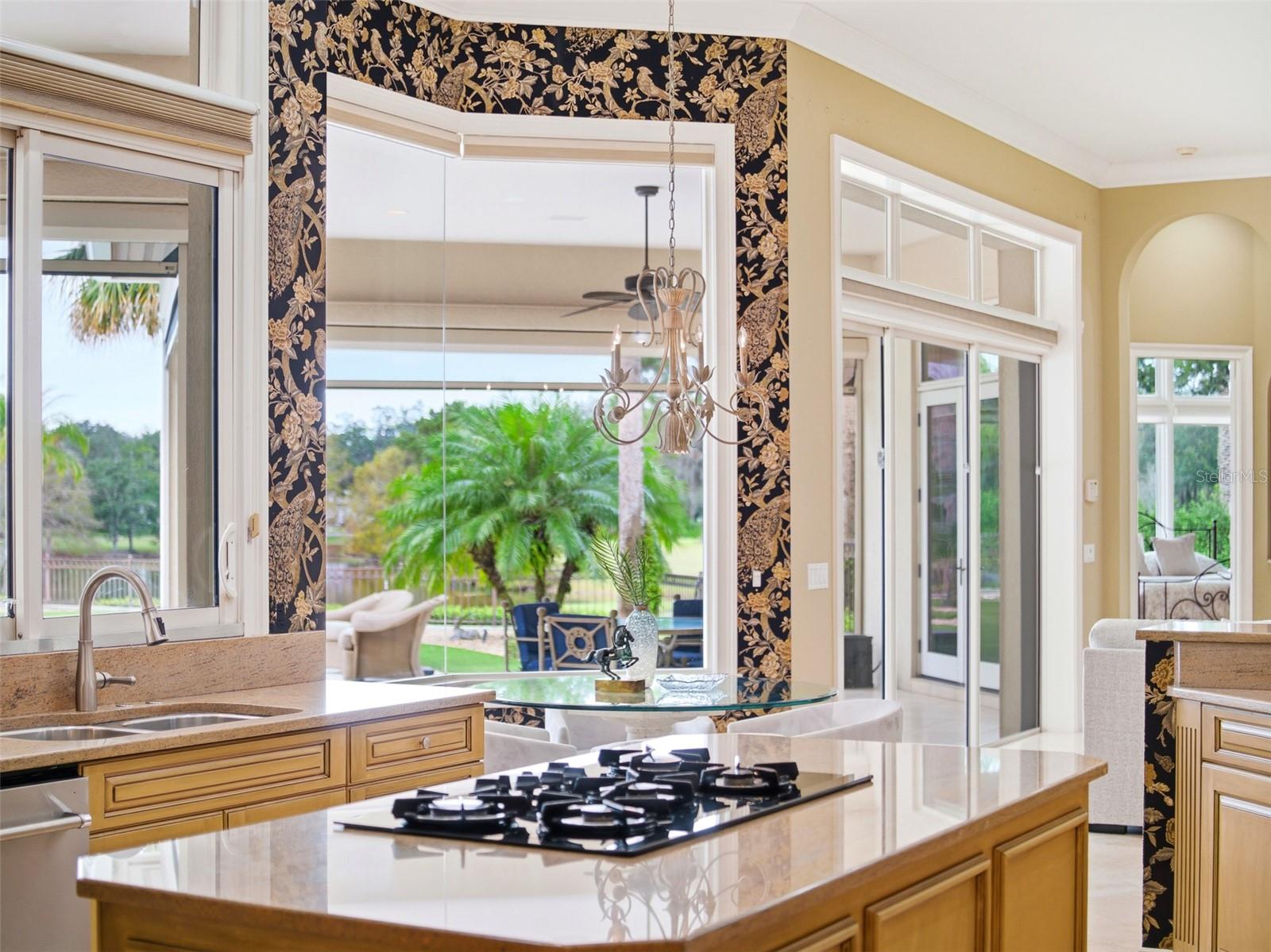 O6367350 Property Photo