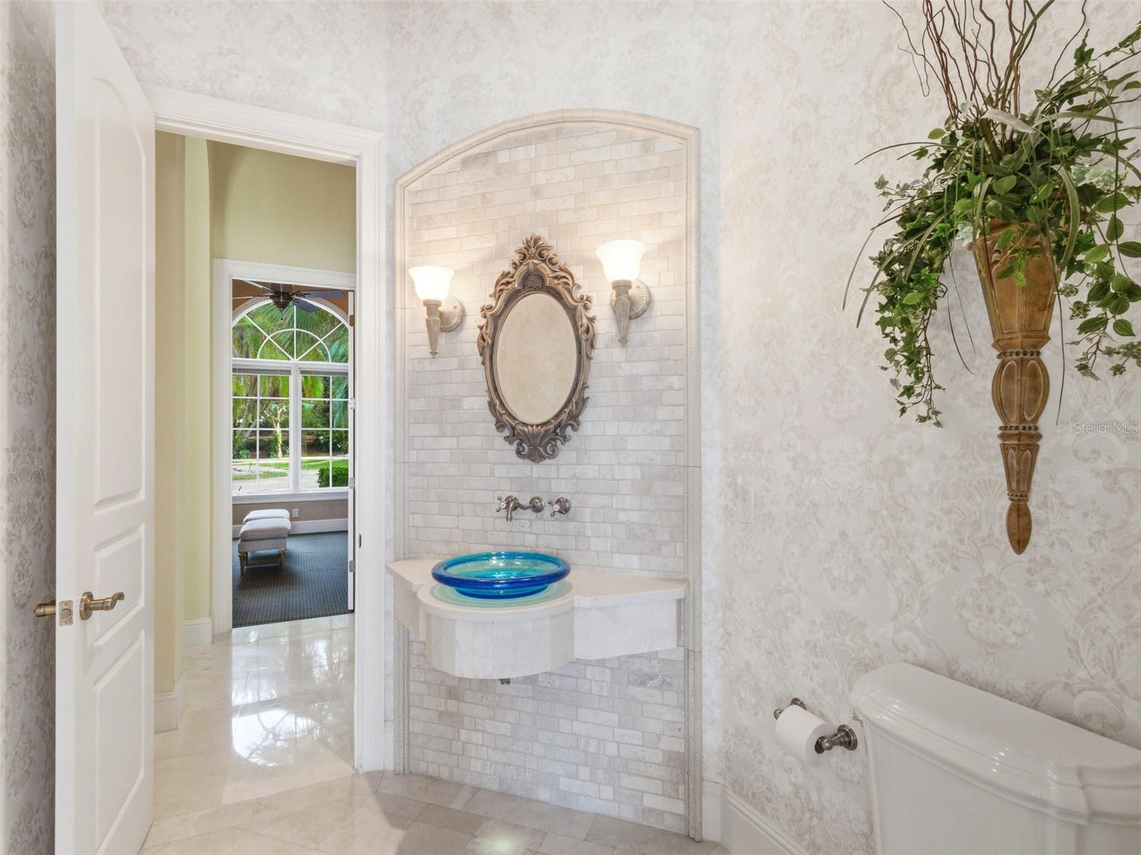 O6367350 Property Photo