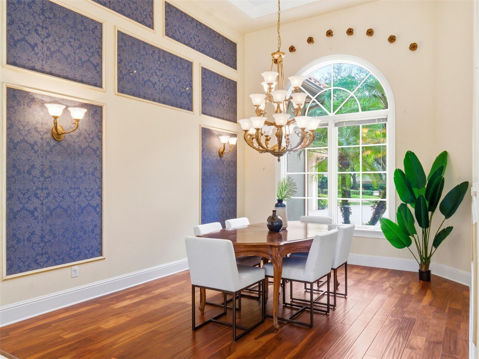 O6367350 Property Photo