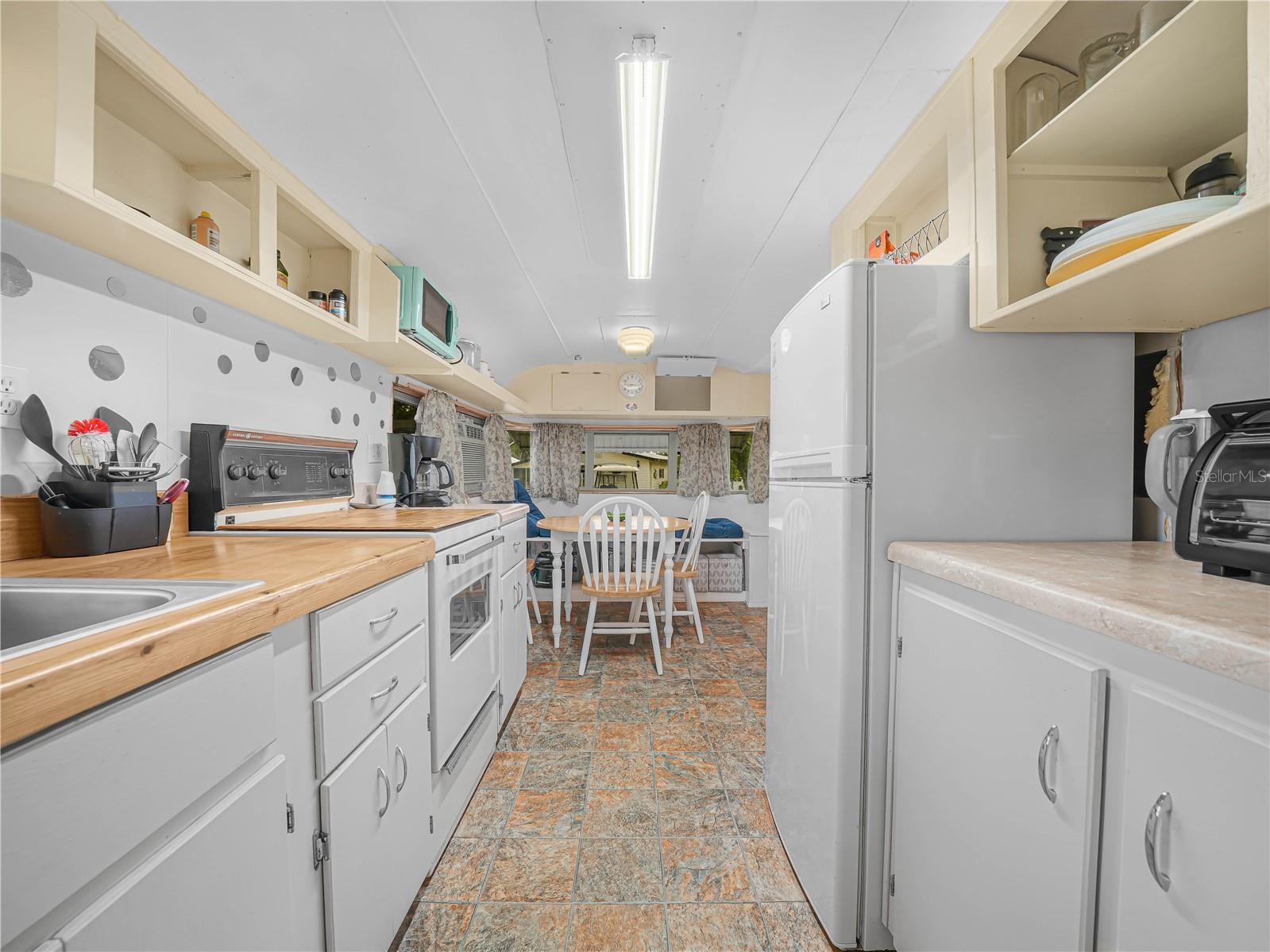 K4903172 Property Photo