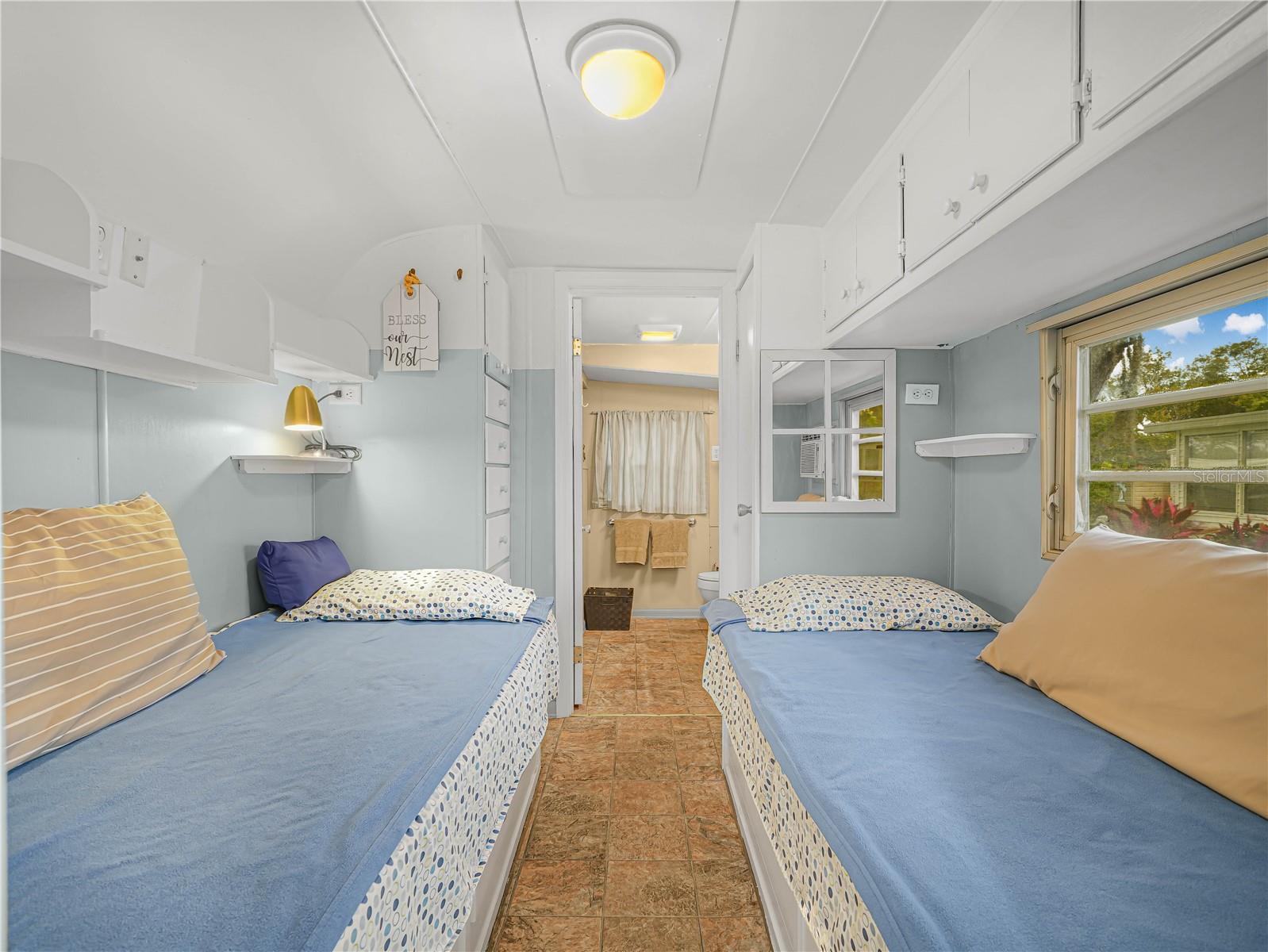 K4903172 Property Photo