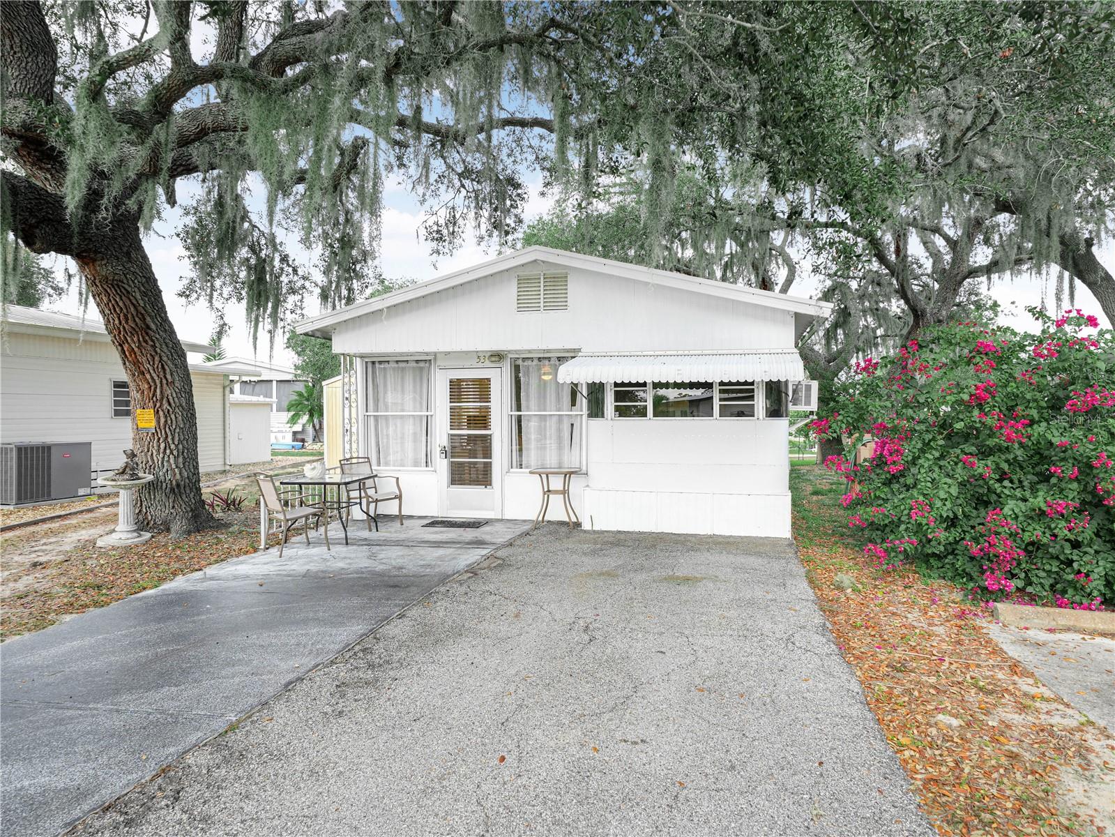 K4903172 Property Photo