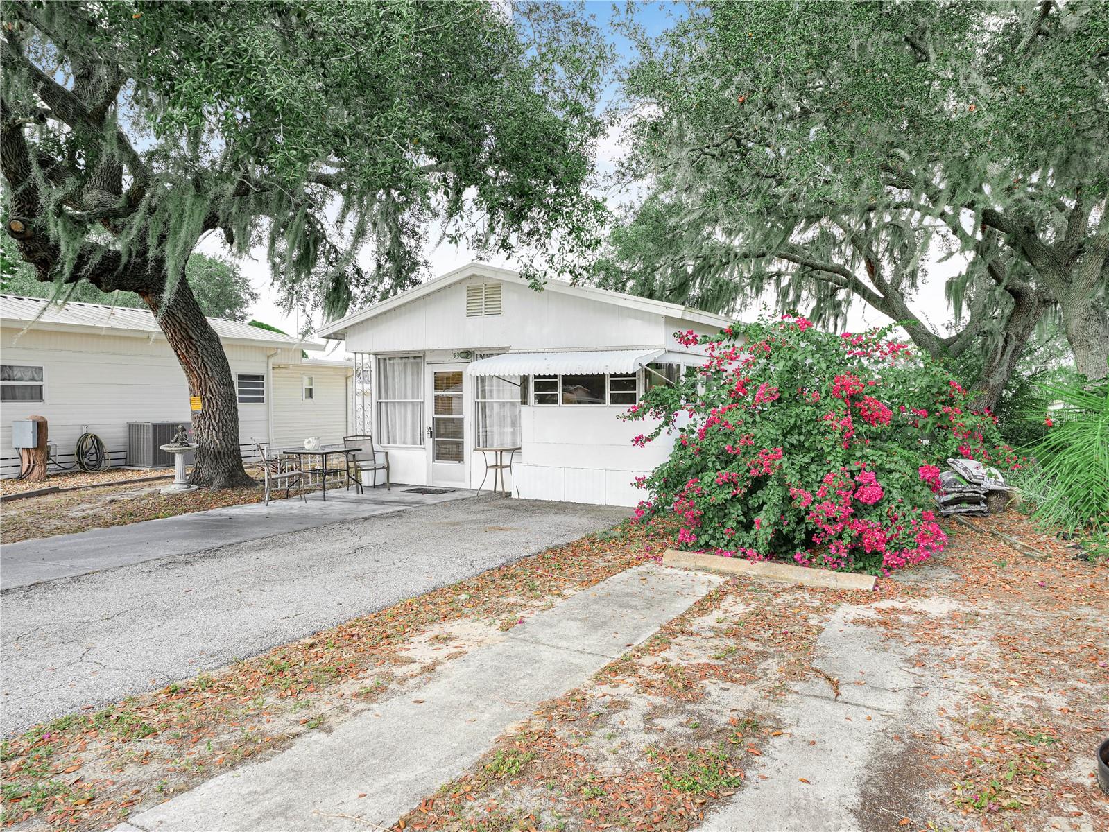 K4903172 Property Photo