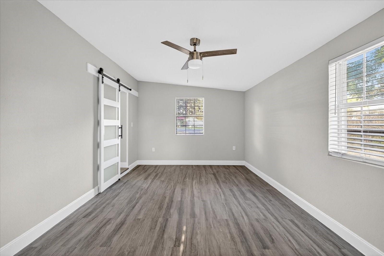 TB8456486 Property Photo