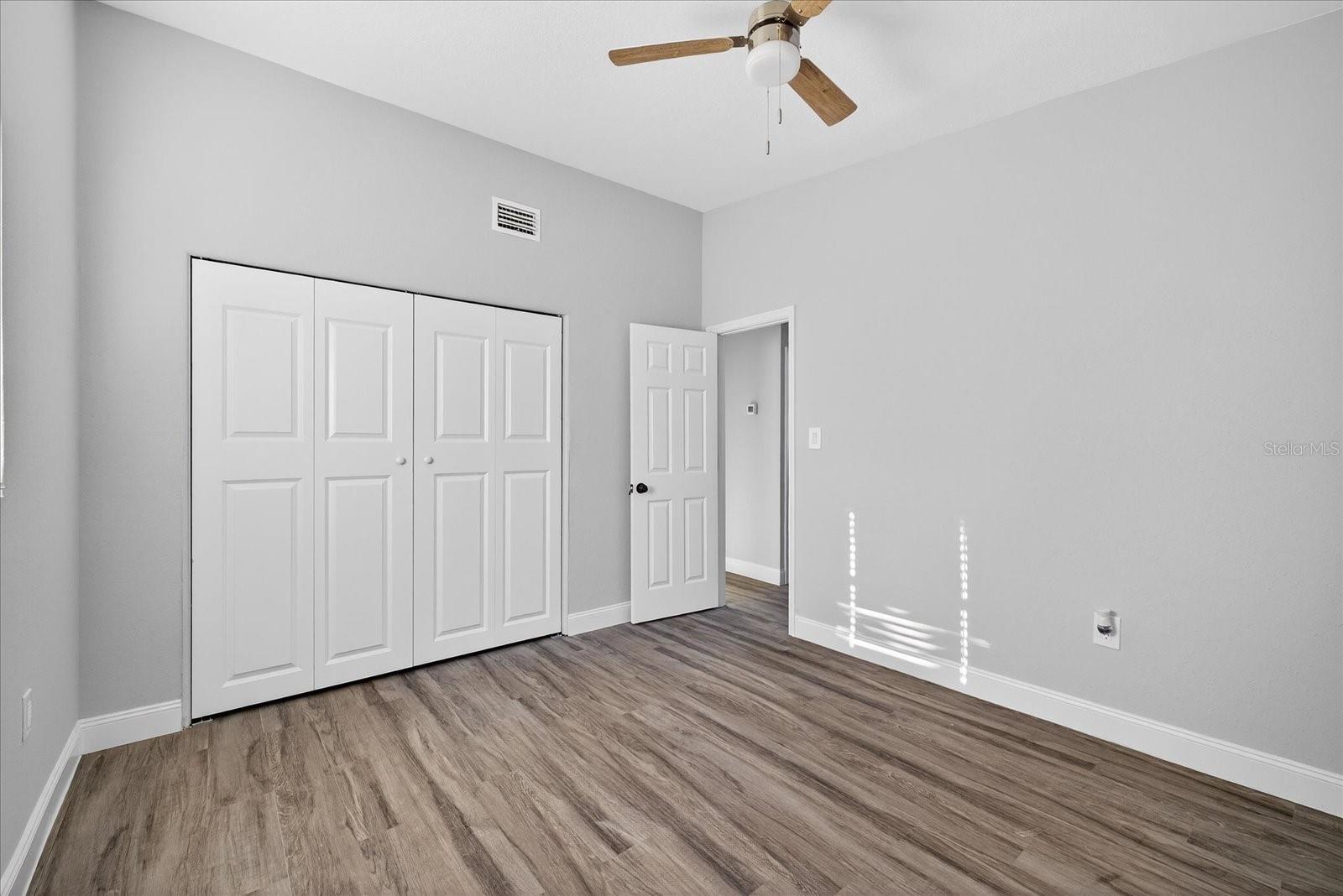 TB8456486 Property Photo