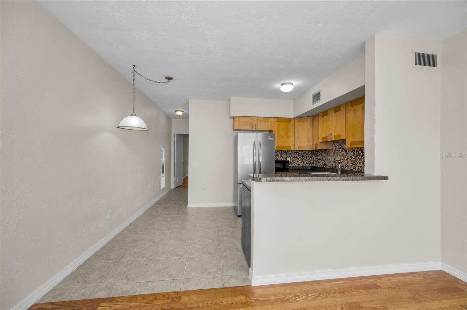 TB8456493 Property Photo