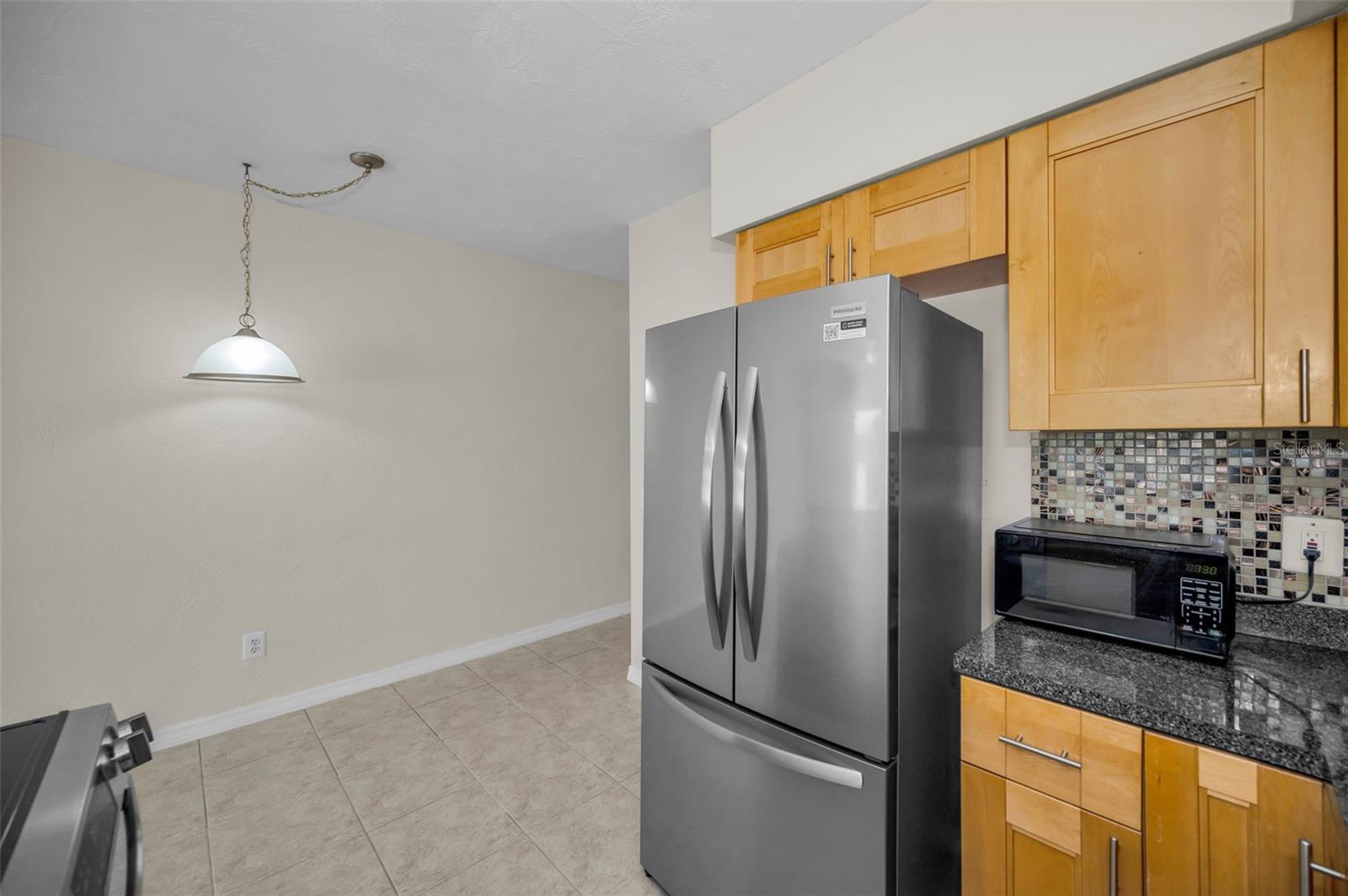 TB8456493 Property Photo