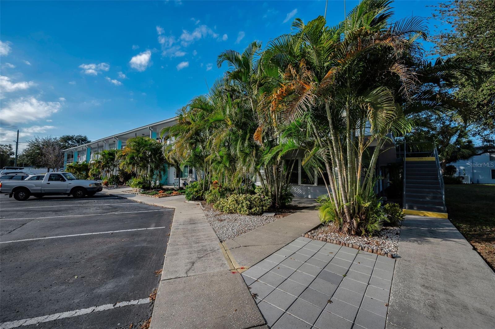 TB8456493 Property Photo