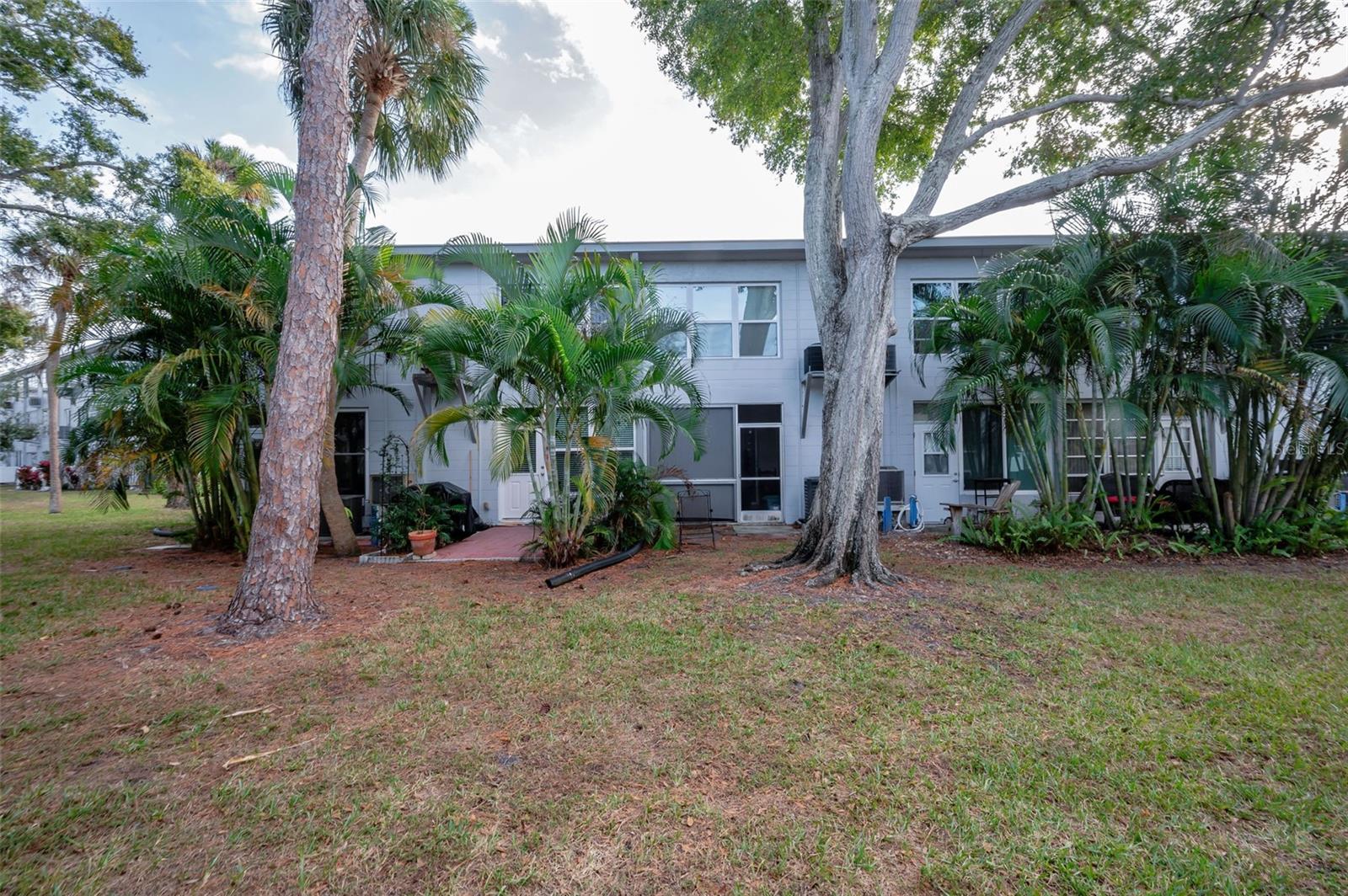 TB8456493 Property Photo