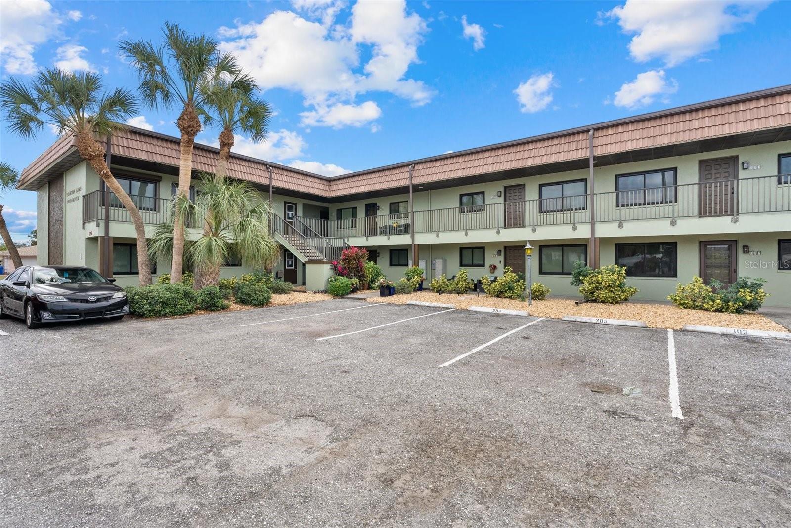 N6141938 Property Photo